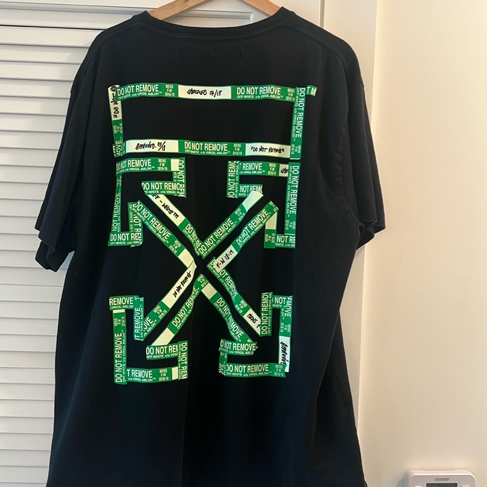 Off-white t shirt